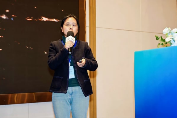 Li Hong von Shanghai Ballsnow spricht über KI-Agenten und intelligente Steuerung von Schweißprozessen